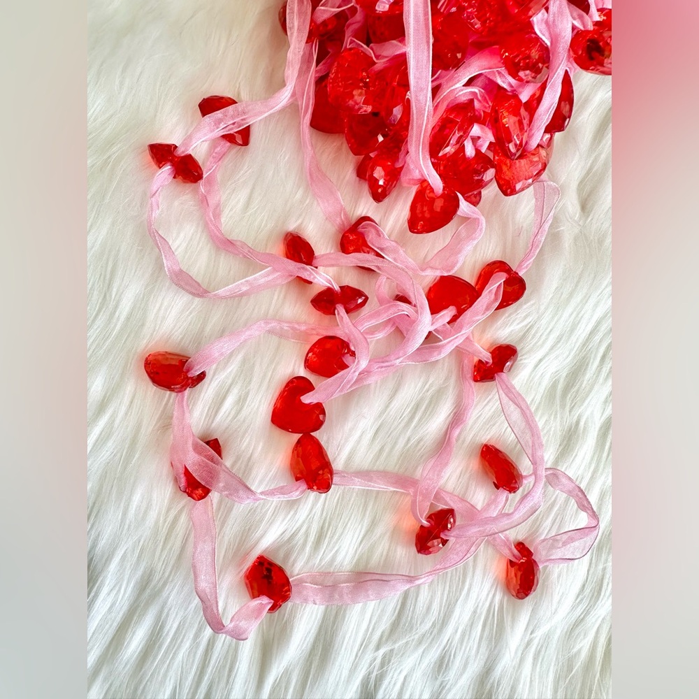LUXURY HEART GARLAND